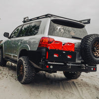 Dobinsons BW80-4105 rear bar installed on Land Cruiser