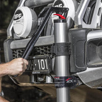 Two-stage descent control lever on ARB recovery jack